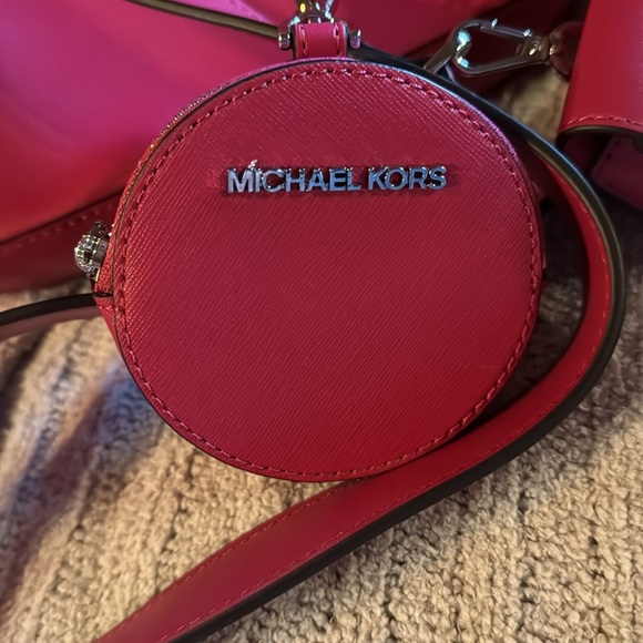 Michael Kors Bright Pink Cross Body Bag /20” strap drop/ 2 detachable sm bags - Picture 2 of 14